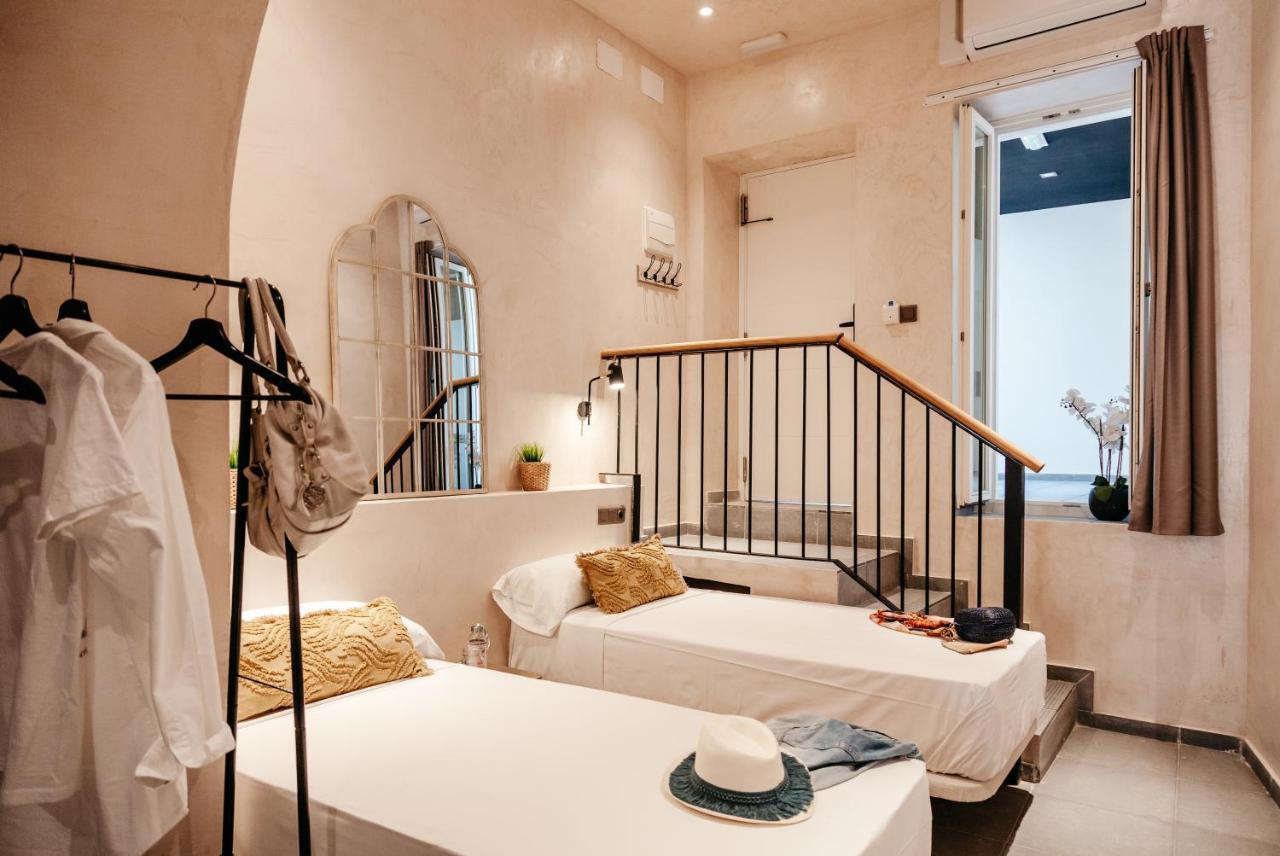 Astuto Boutique Jerez - Adults Only Hotel Jerez de la Frontera Exterior photo