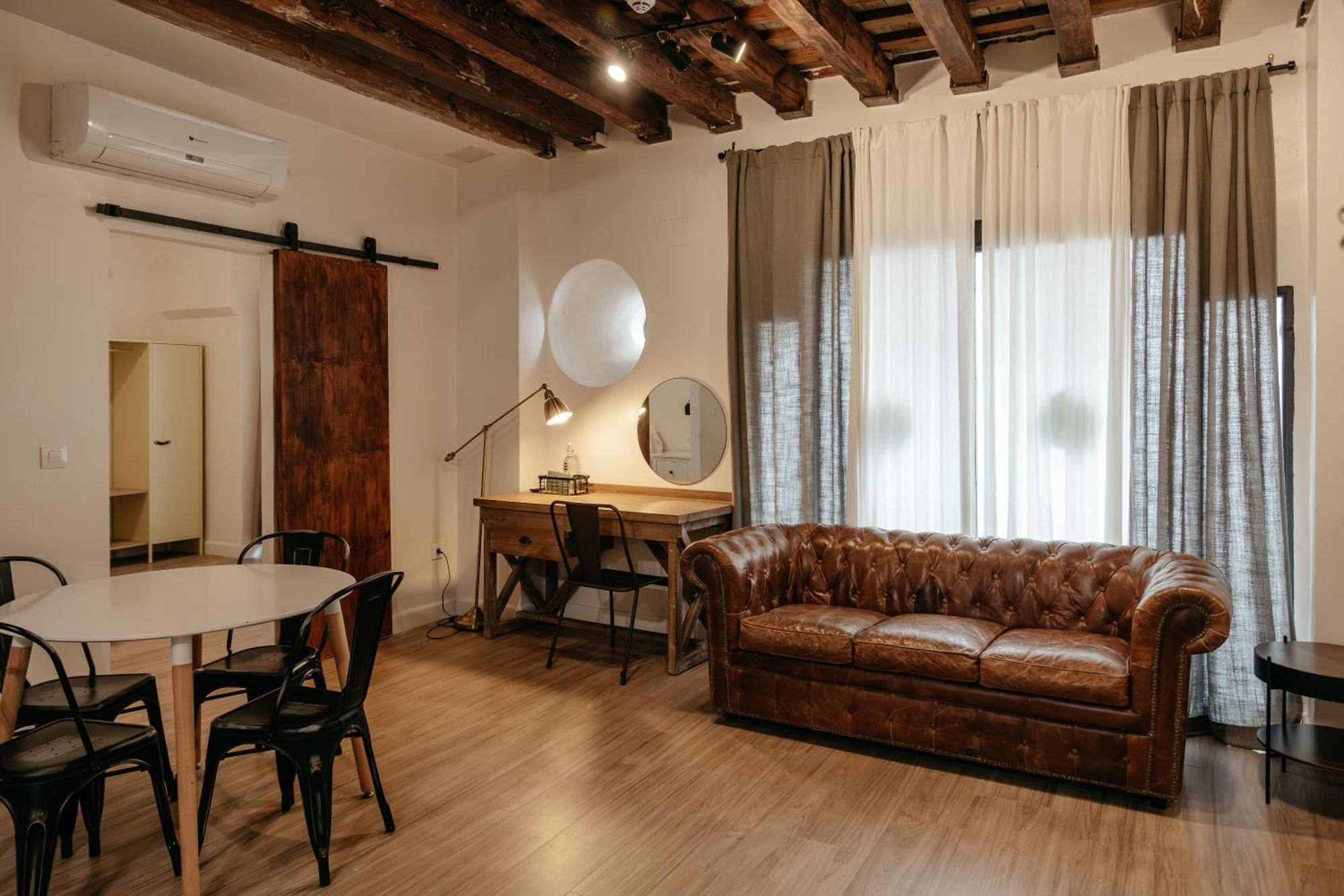 Astuto Boutique Jerez - Adults Only Hotel Jerez de la Frontera Exterior photo