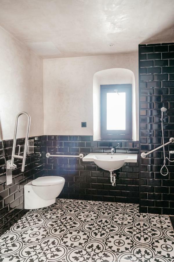 Astuto Boutique Jerez - Adults Only Hotel Jerez de la Frontera Exterior photo